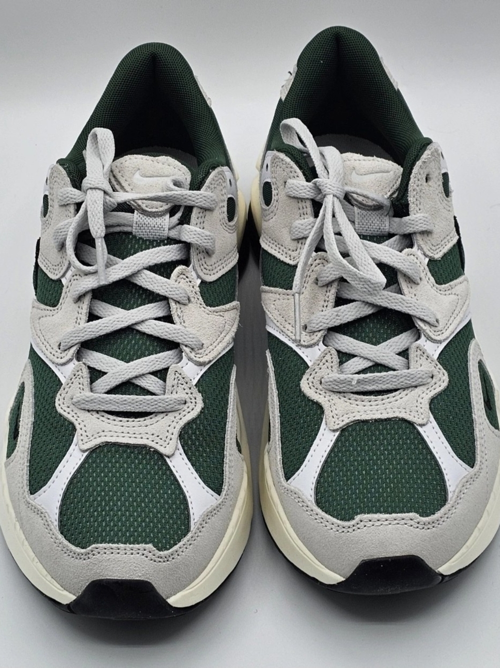 Nike AL8 Women's 10 White Photon Dust Fir Green Sneakers New Without Box